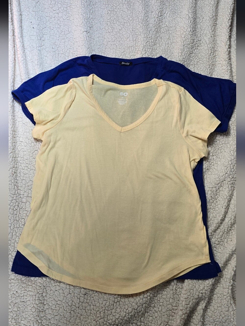 2 Women's Short Sleeve V-Neck Tees